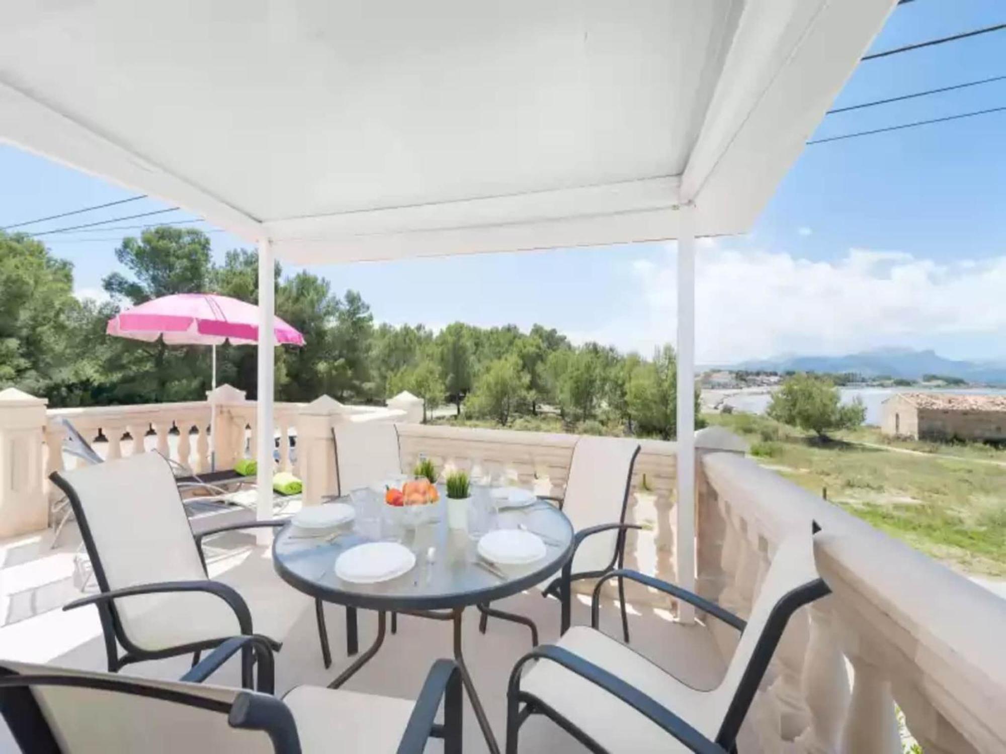 Charming With View Holiday home